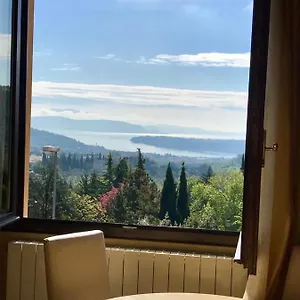 Casa Monia , Roe Italien
